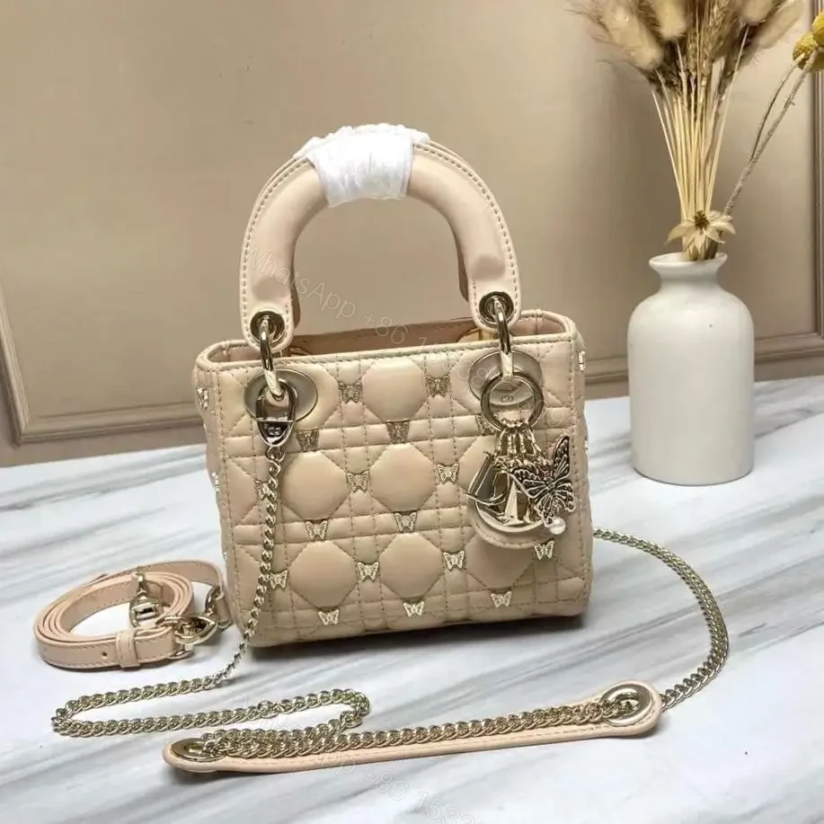 DIOR — view 1