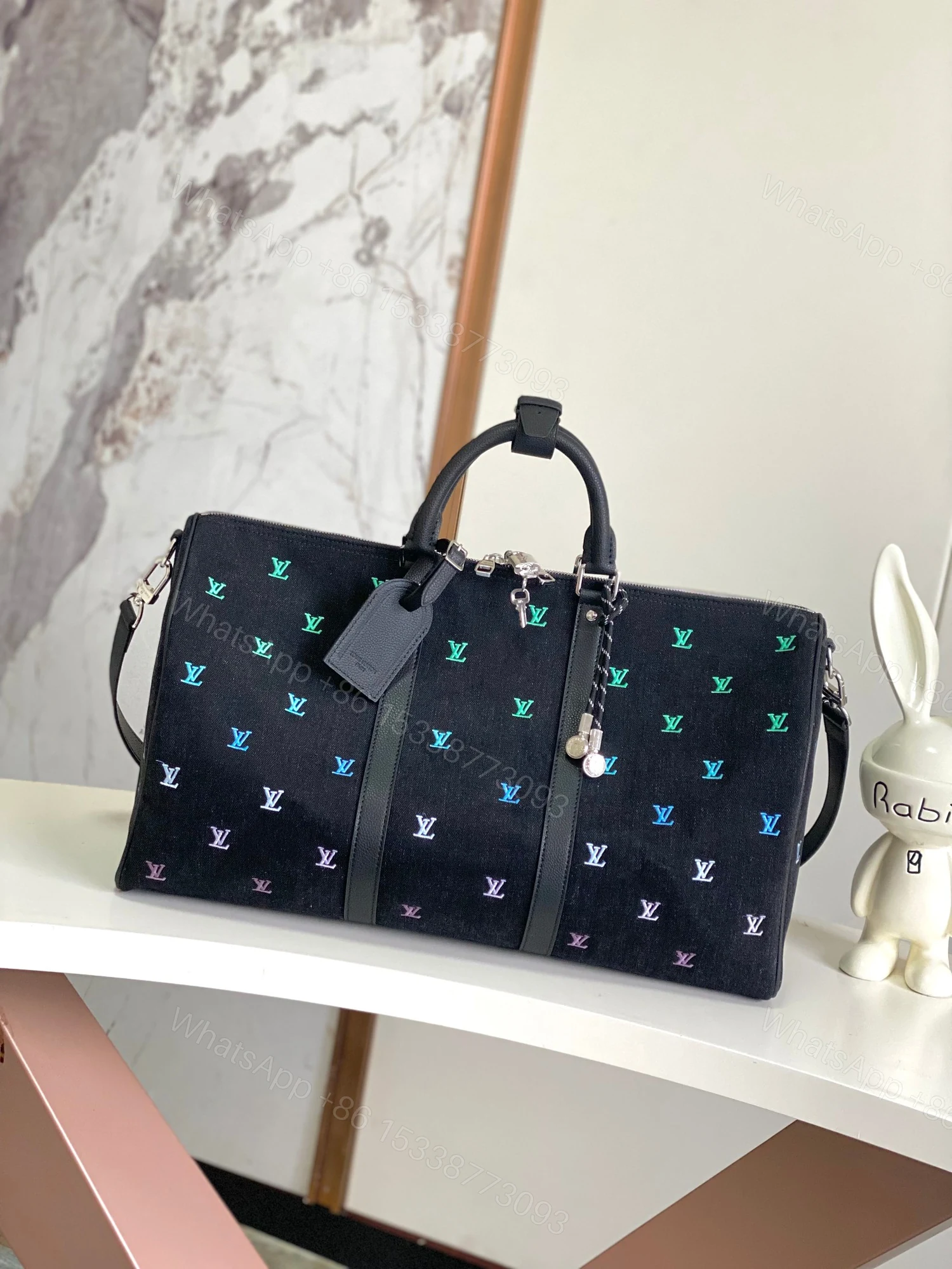 LV 一比一 黑色多彩 Keepall 旅行袋 時尚百搭款 — view 1