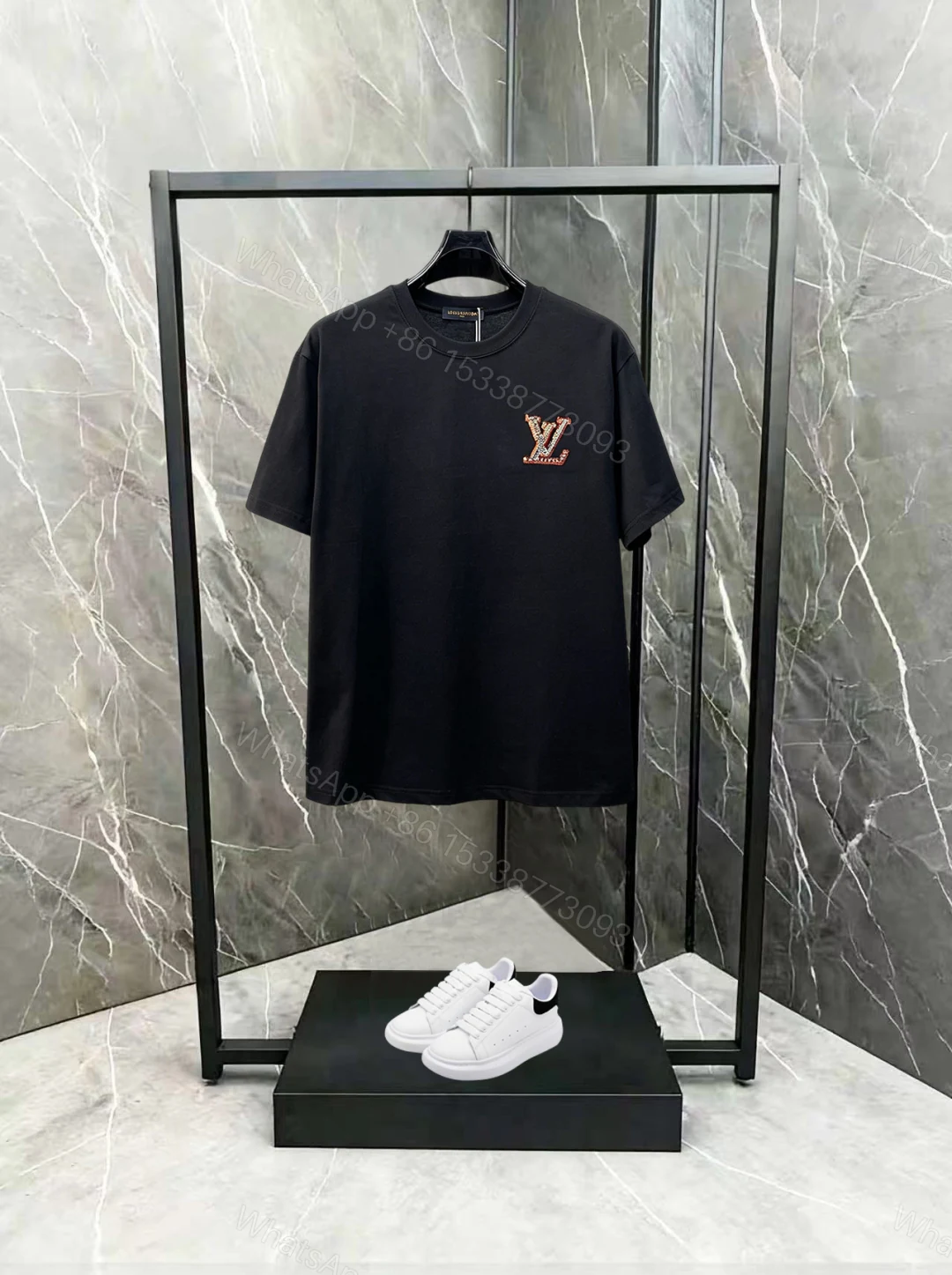 LV 一比一 男款 刺繡Logo短袖T恤 潮流街頭風 — view 1