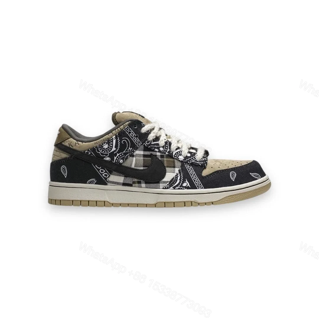 Nike Dunk Low SB x Travis Scott — view 1