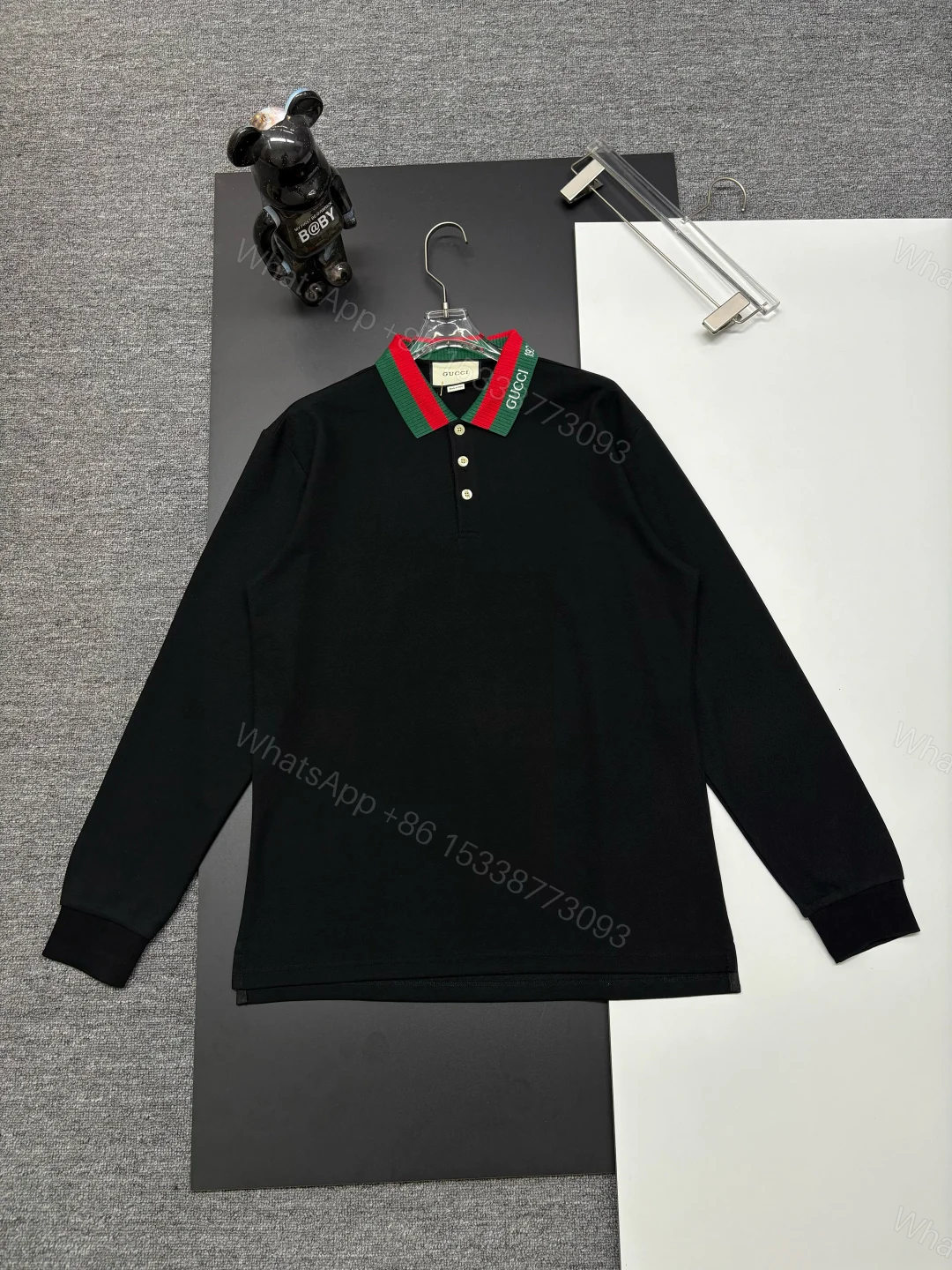 Gucci原單黑色長袖POLO衫 紅綠條紋領刺繡款 經典百搭首選 — view 1