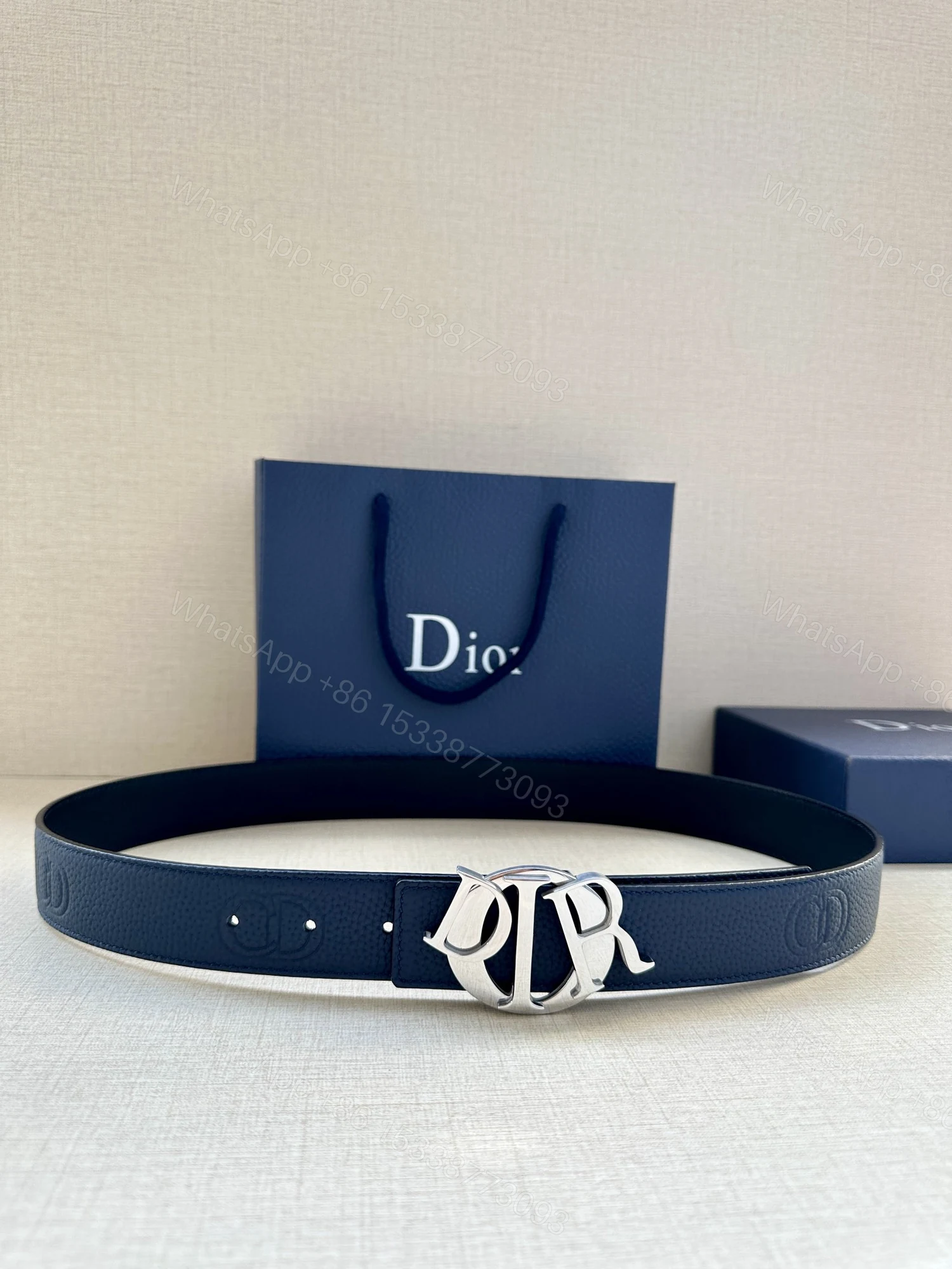 Dior 原單男士皮革皮帶 經典 Dior 字母扣款式 — view 1