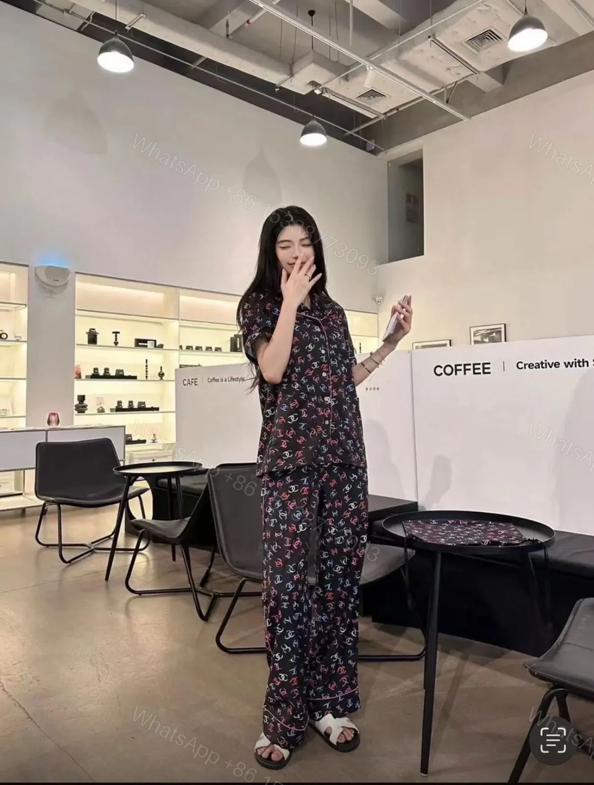 CHANEL — view 1