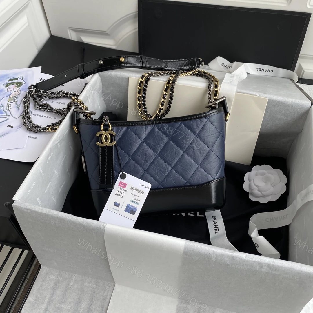CHANEL 高仿 Gabrielle 藍黑拼接相機包 女士鏈條肩背款 都會時尚必備 — view 1