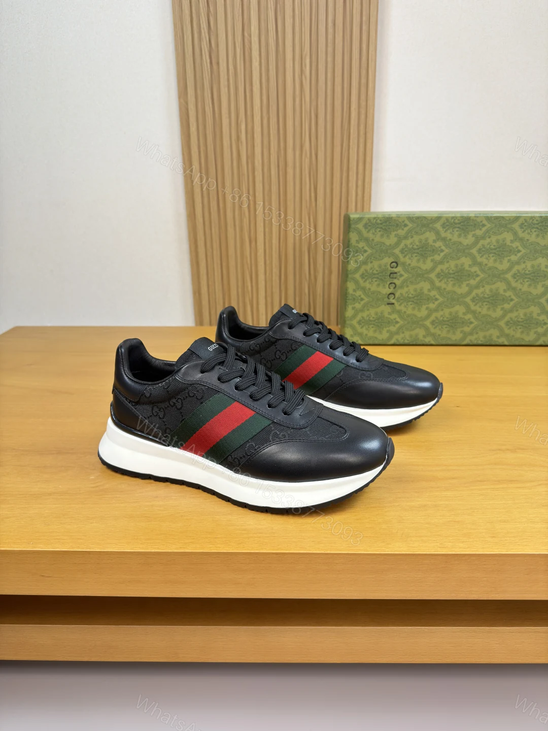 GUCCI 復刻男款雙G壓紋厚底運動鞋 經典織帶休閒跑鞋 — view 1