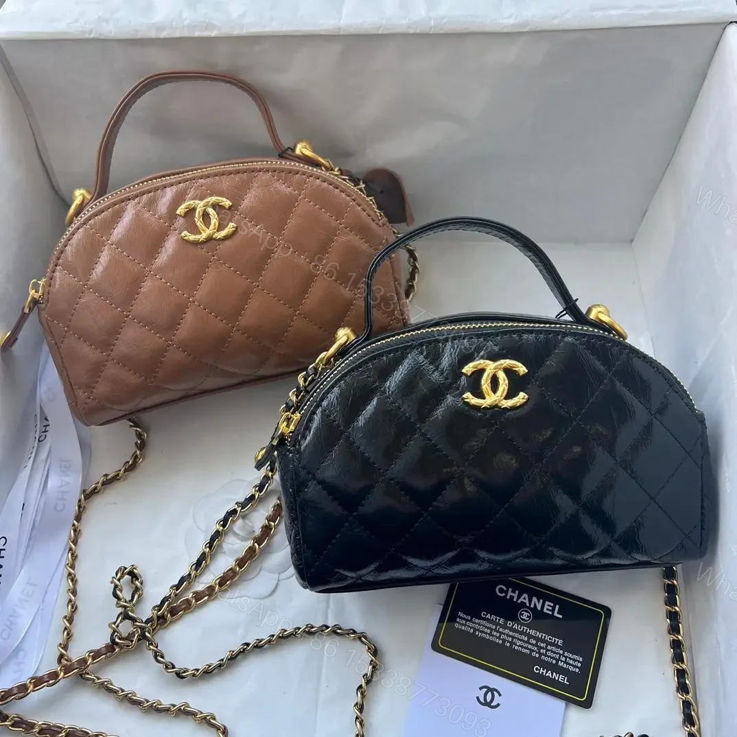 CHANEL — view 1