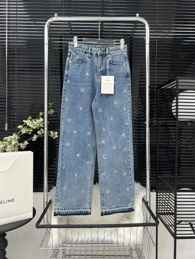 CHANEL — view 1