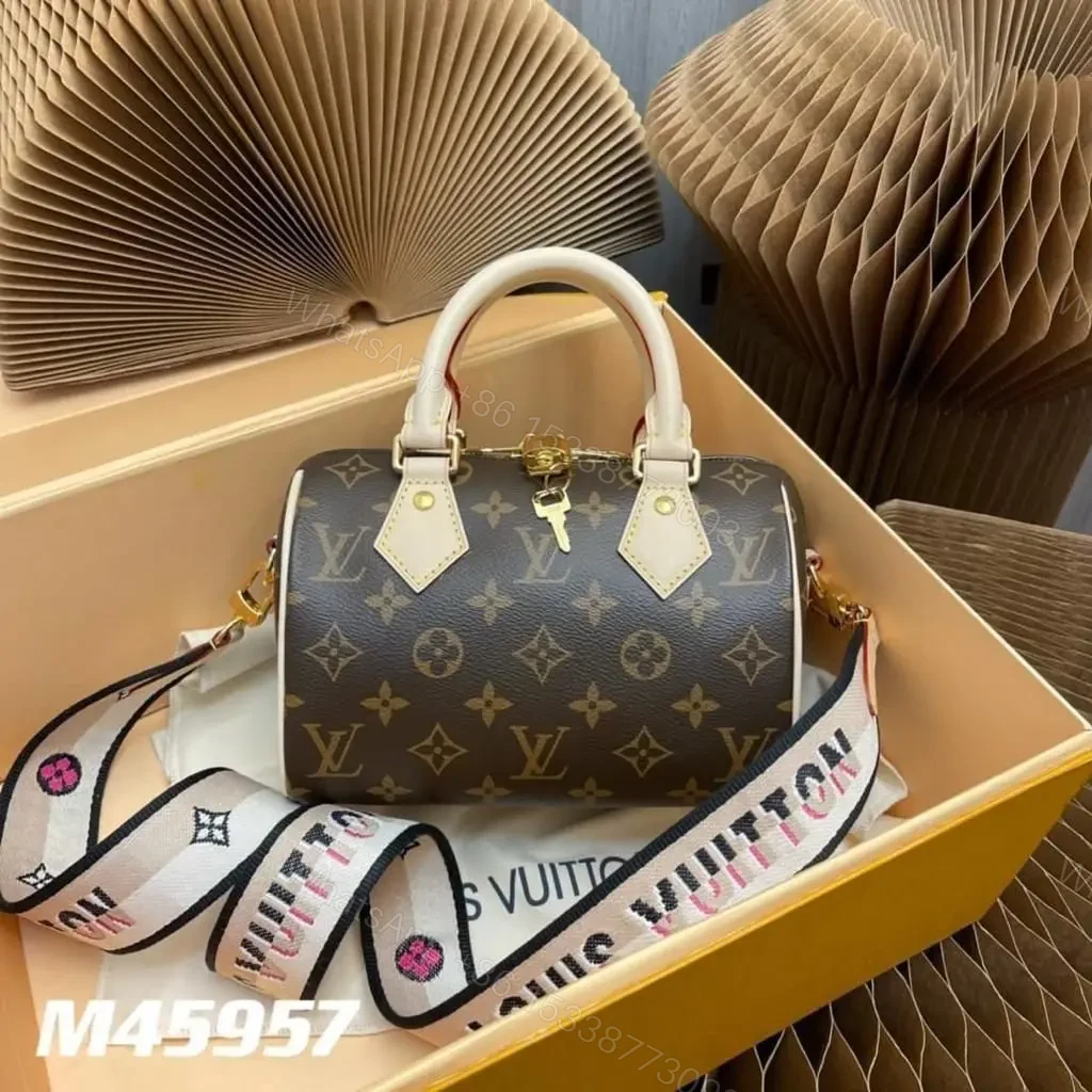 LOUIS VUITTON — view 1