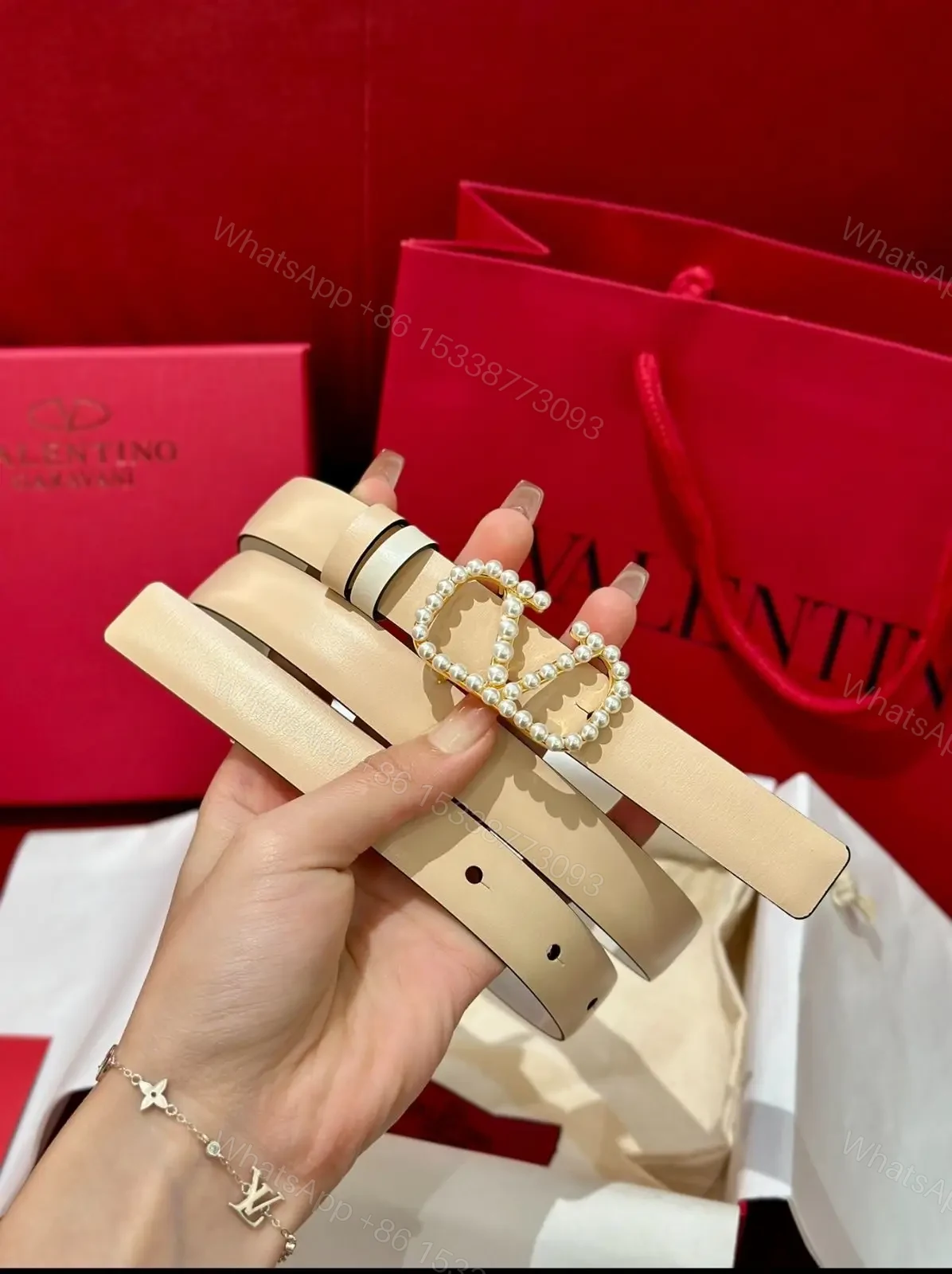 VALENTINO — view 1