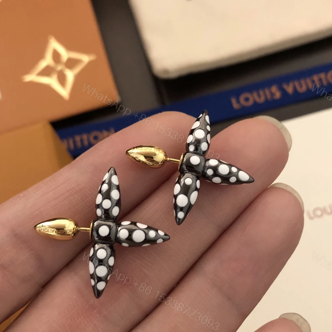 LV A貨 女款 波點花朵耳環 黑白撞色設計 個性時尚高端飾品推薦款 — view 1