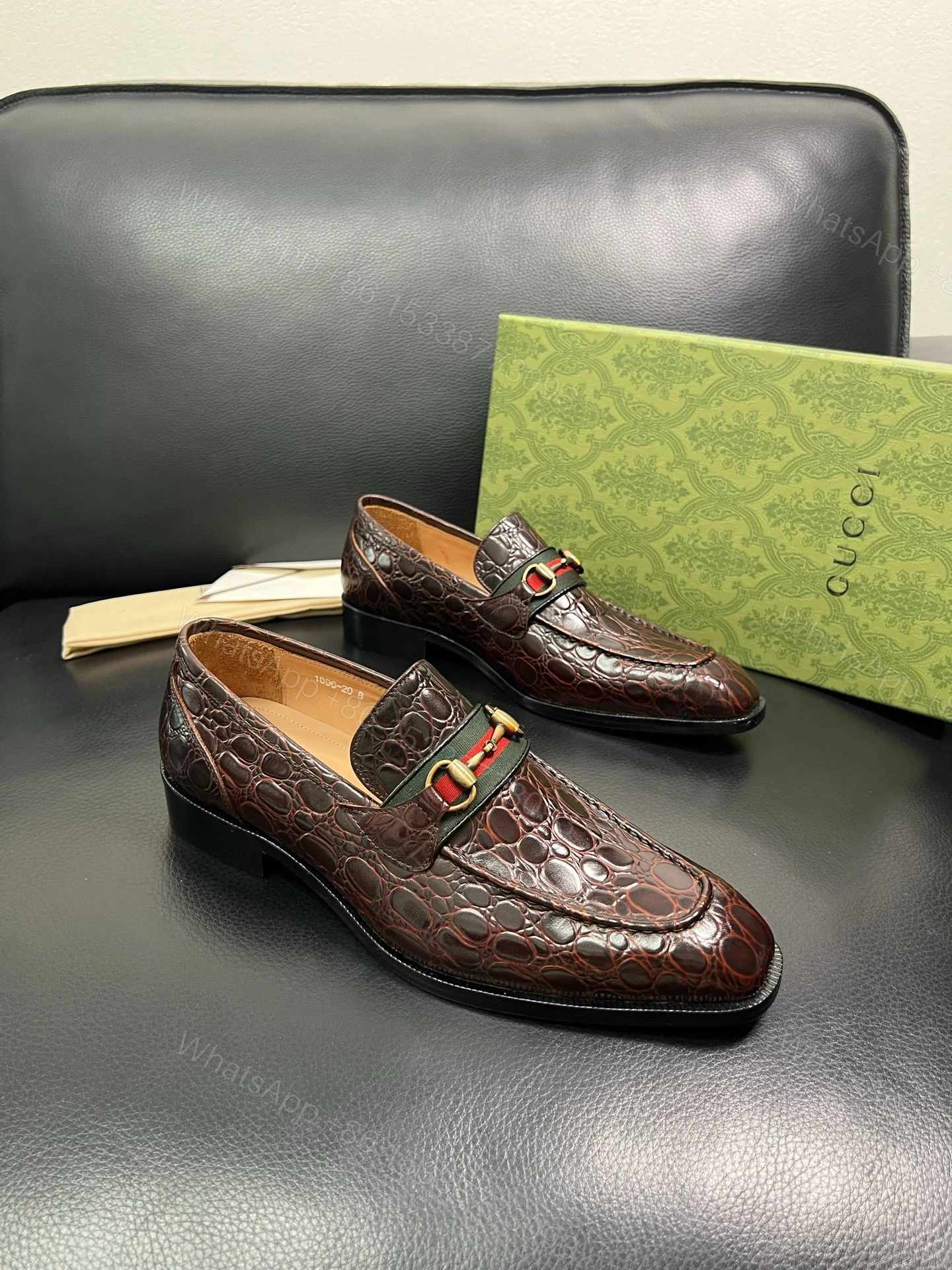 Gucci 高仿男士鱷魚紋樂福鞋 棕色紅綠織帶 經典復刻設計款 — view 1