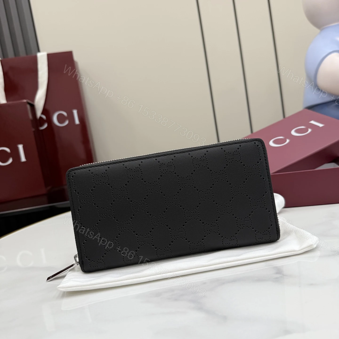 GucciA貨GG壓紋拉鍊長夾女士款黑色大容量時尚精品手拿包 — view 1