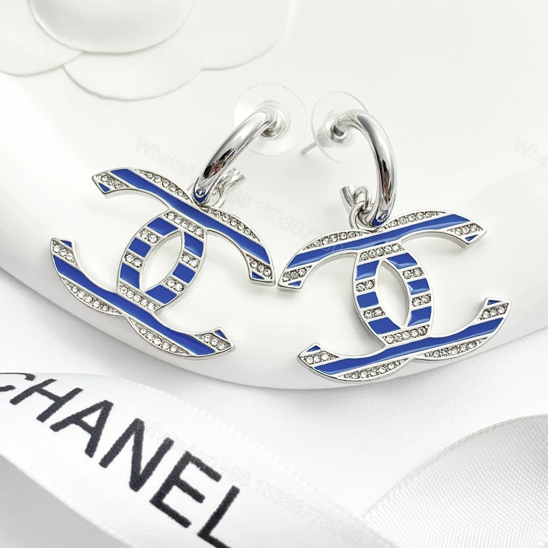 Chanel 高仿 藍色琺瑯雙C耳環 高級時尚設計 個性百搭耳飾 — view 1
