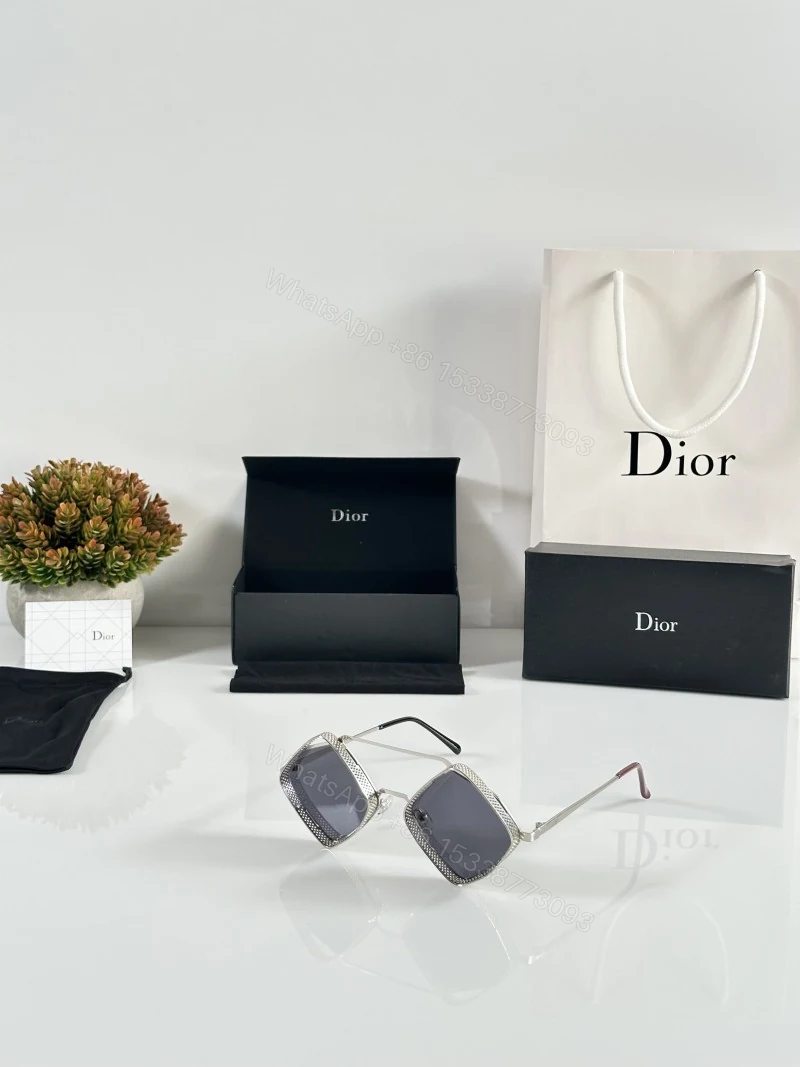 First Copy Dior 2190 Silver Black Sunglasses — view 1