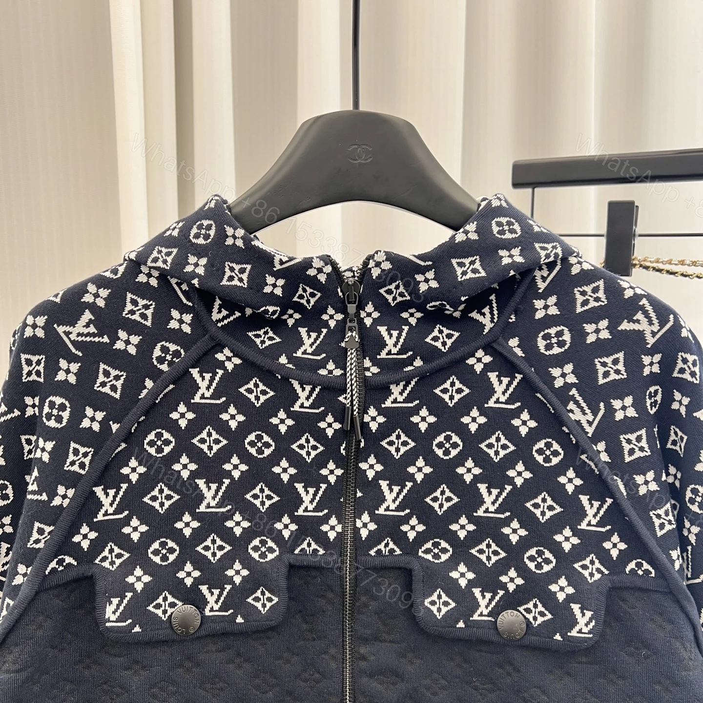 LV 原單 女士短款外套 Monogram拼接連帽設計 — view 1