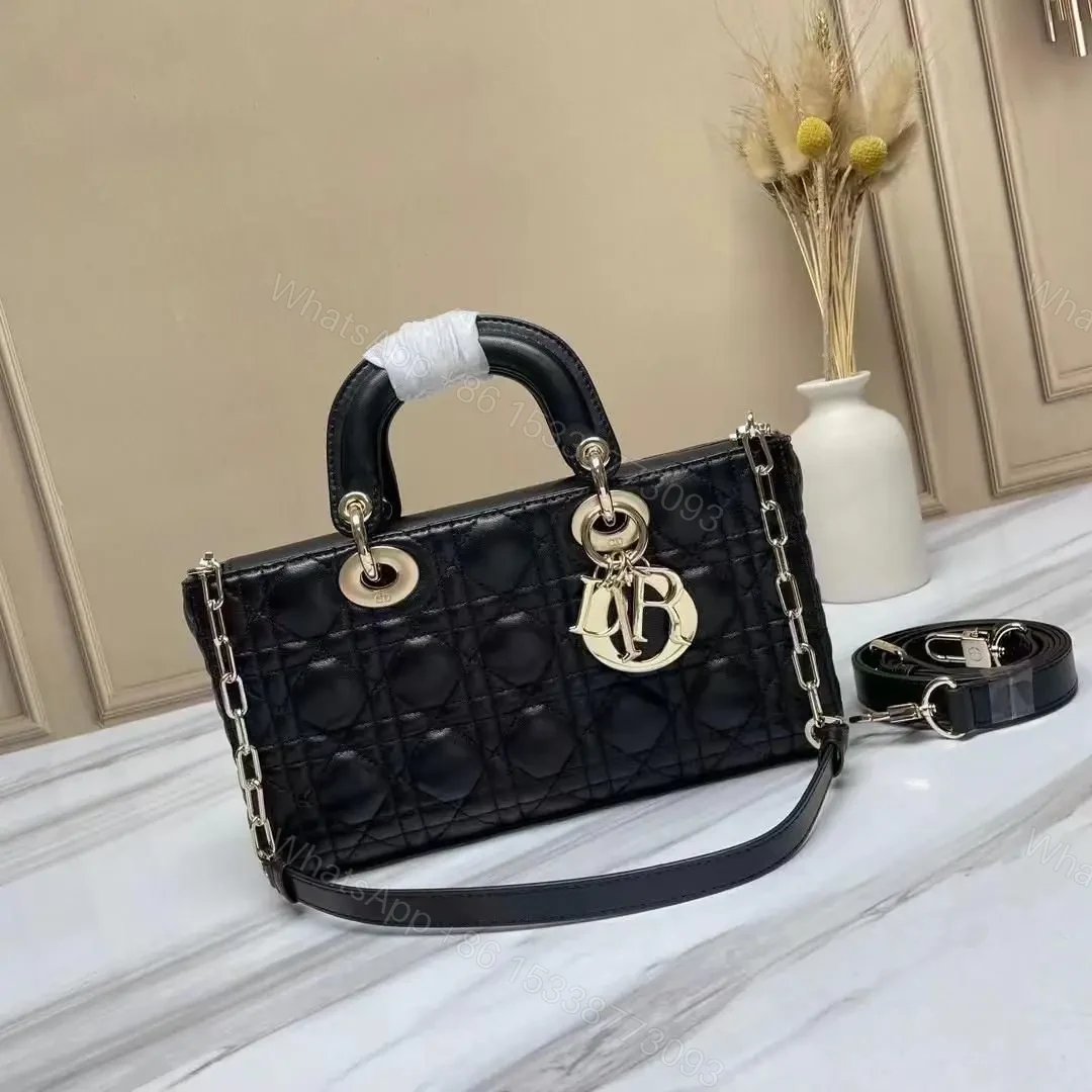 DIOR — view 1