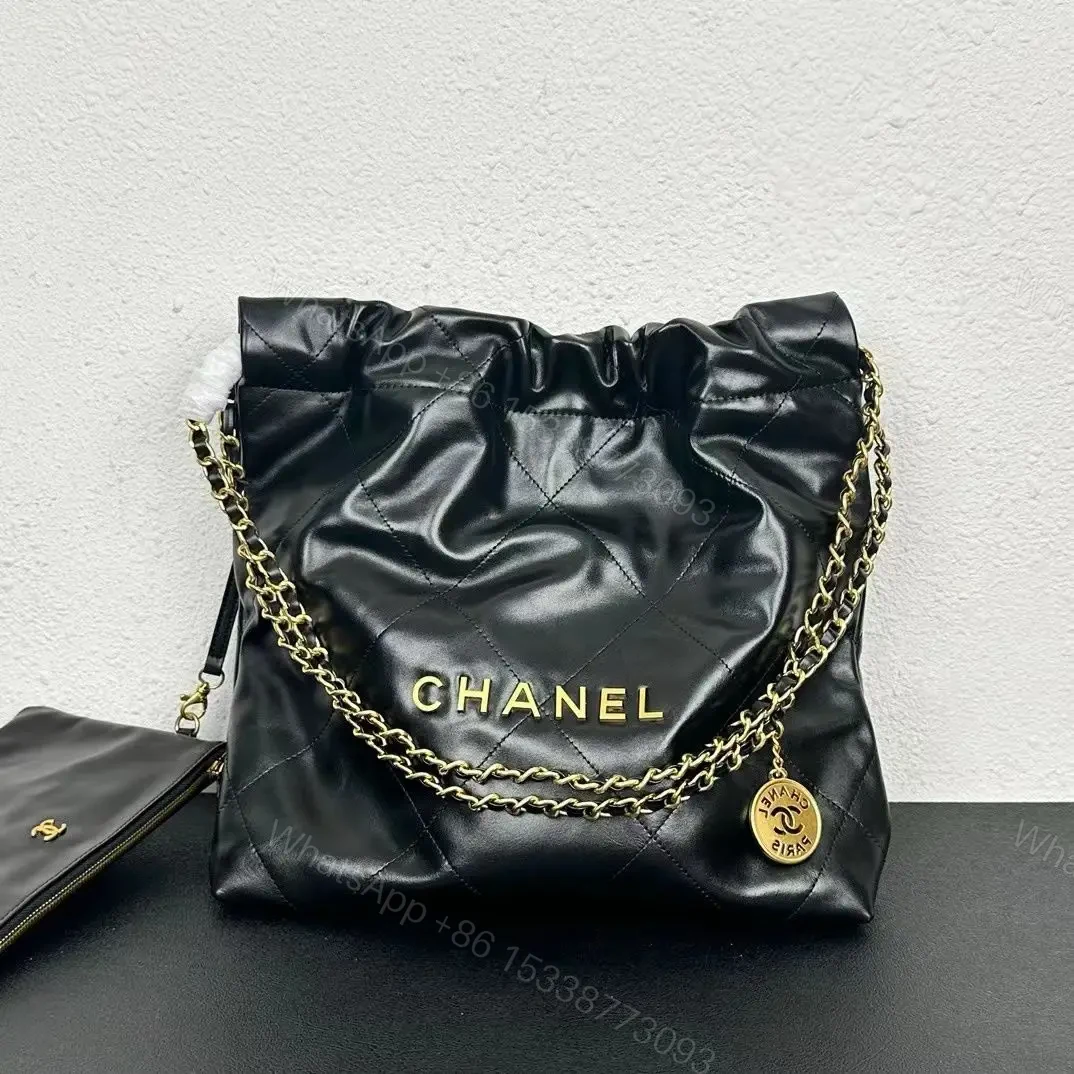 CHANEL — view 1