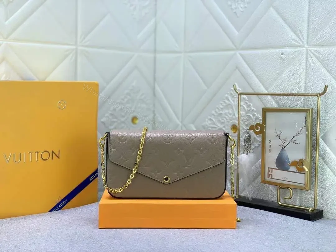 LOUIS VUITTON — view 1