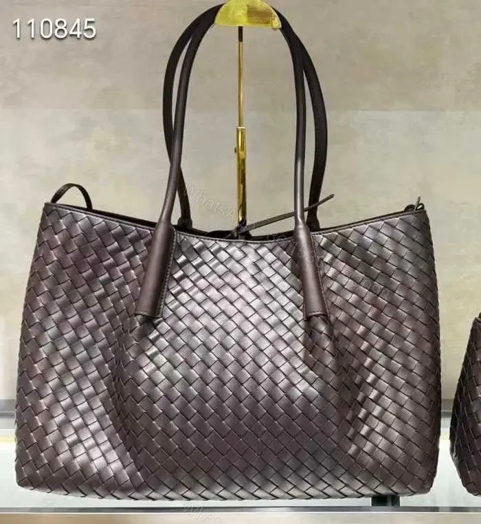 BOTTEGA — view 1