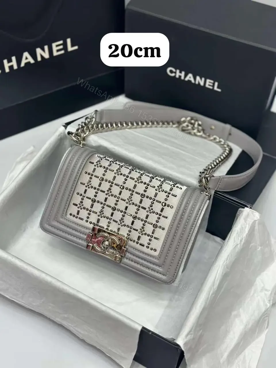 CHANEL — view 1