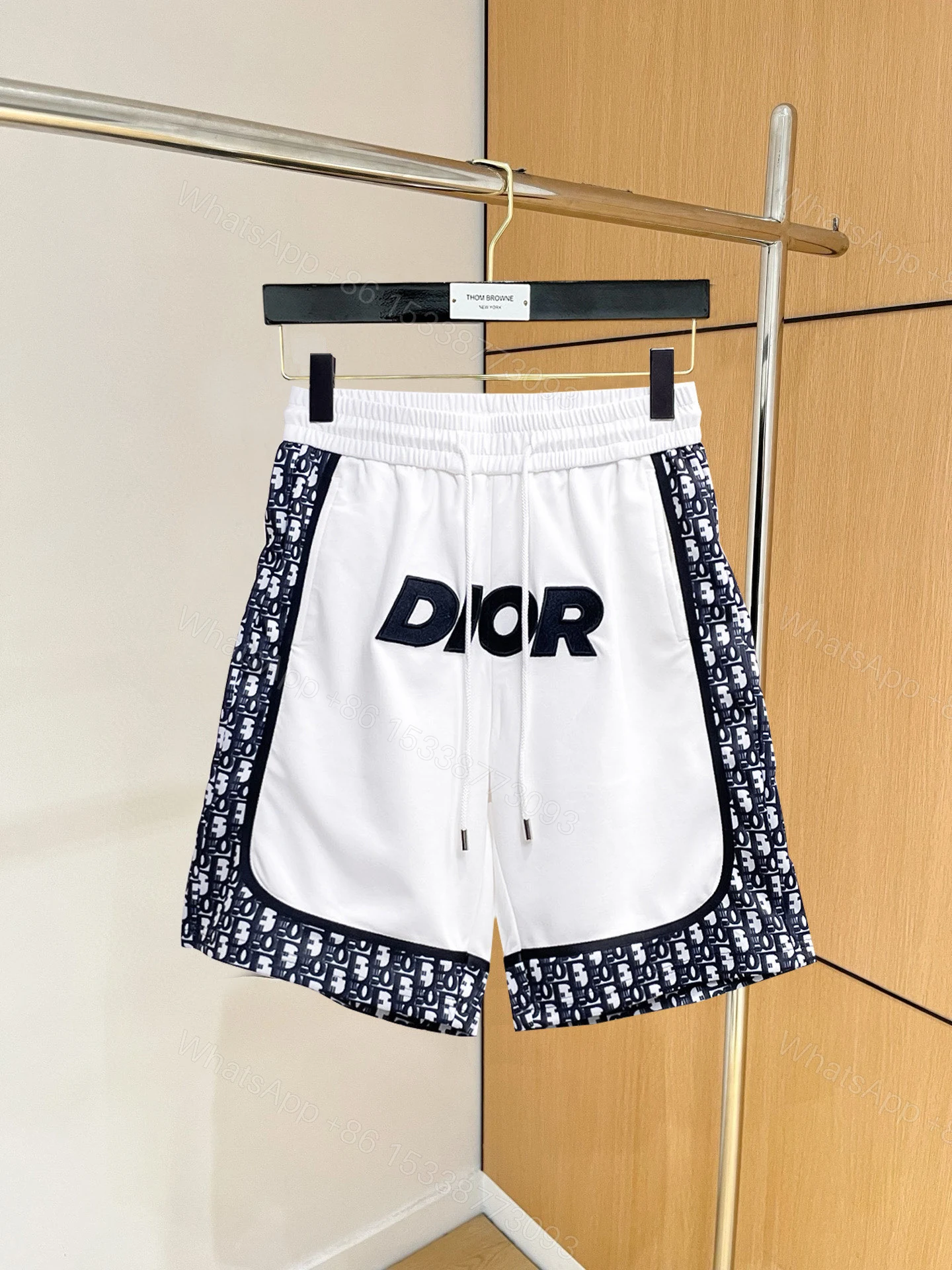 Dior一比一 LOGO刺繡拼接運動短褲男士寬鬆五分褲 — view 1