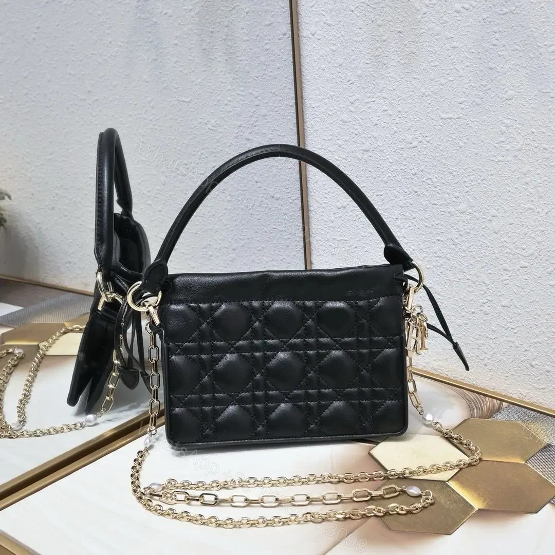 DIOR — view 1