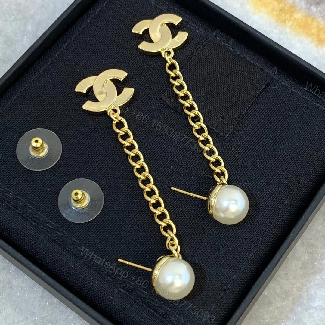 EN – Lux Earring Chanel 012 — view 1