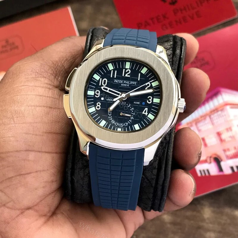 Patek Philippe Nautilus Blue 40MM Automatic — view 1
