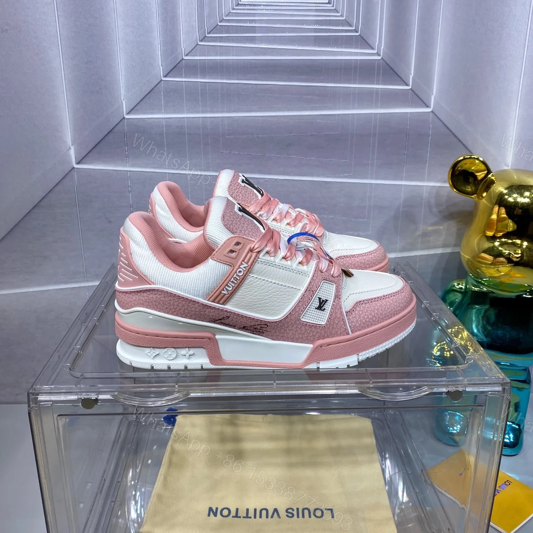 LV 原單粉白拼色 Trainer 球鞋 清新百搭設計款 — view 1