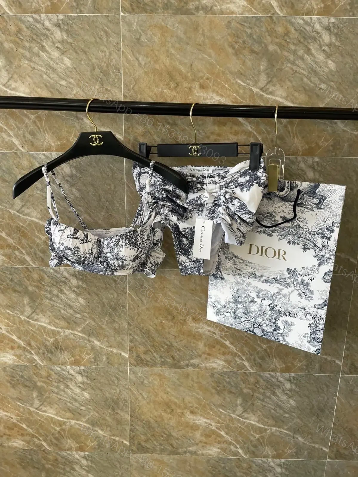 DIOR — view 1
