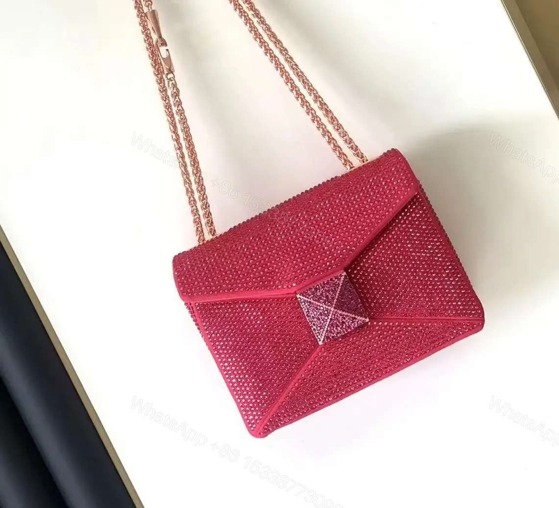 VALENTINO — view 1