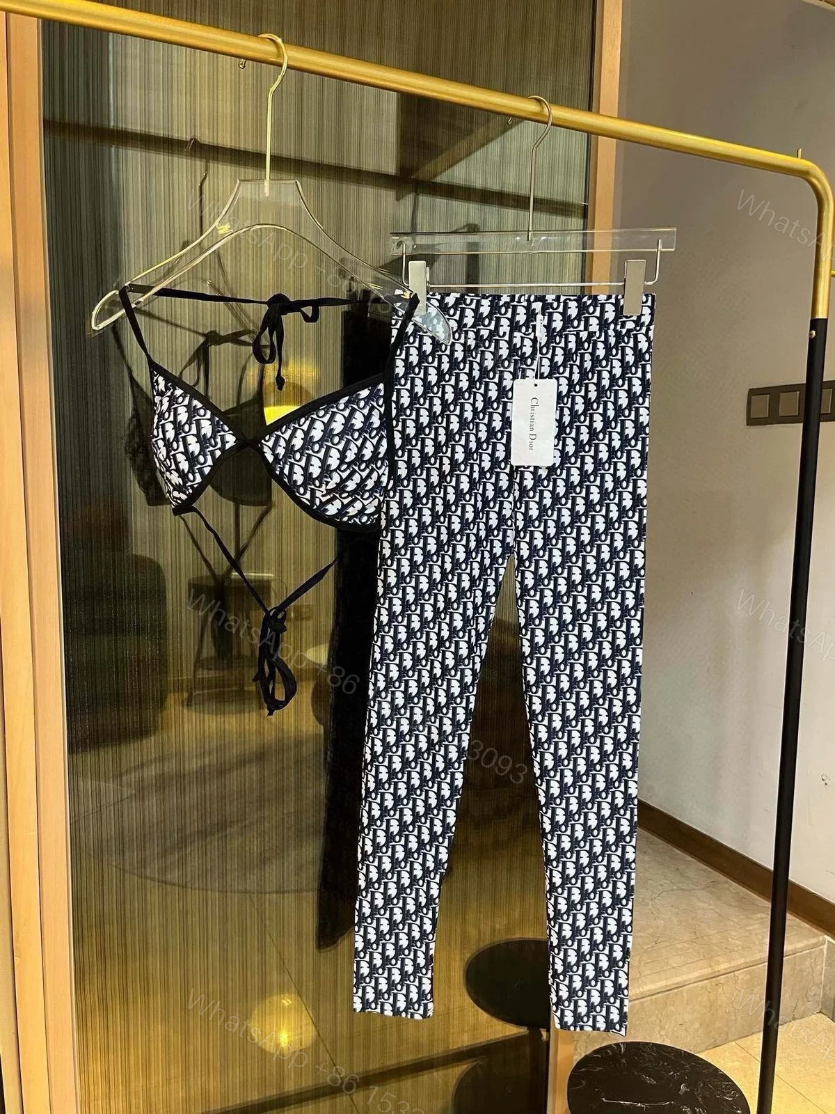 DIOR — view 1