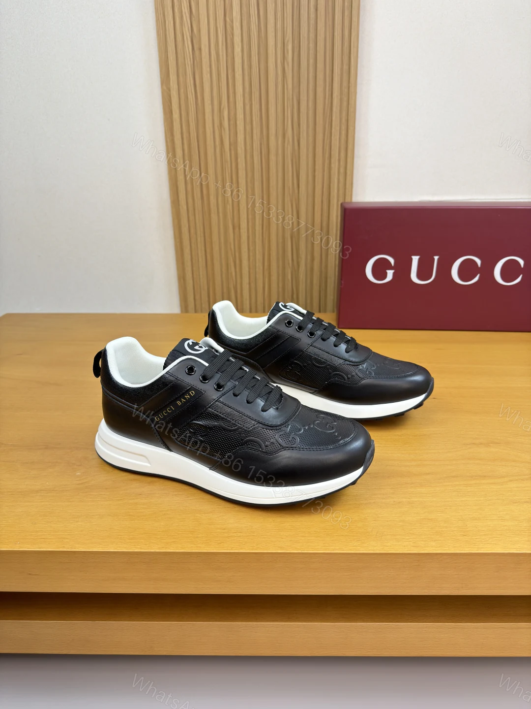 GUCCI 高仿男款壓紋皮革運動鞋 經典黑白休閒跑鞋 — view 1