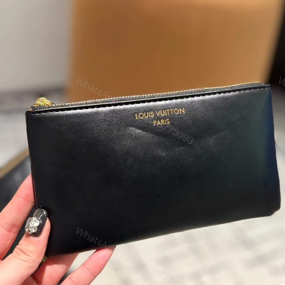 View 6 of Louis Vuitton Coussin Hobo MM Black 30Cm M21260