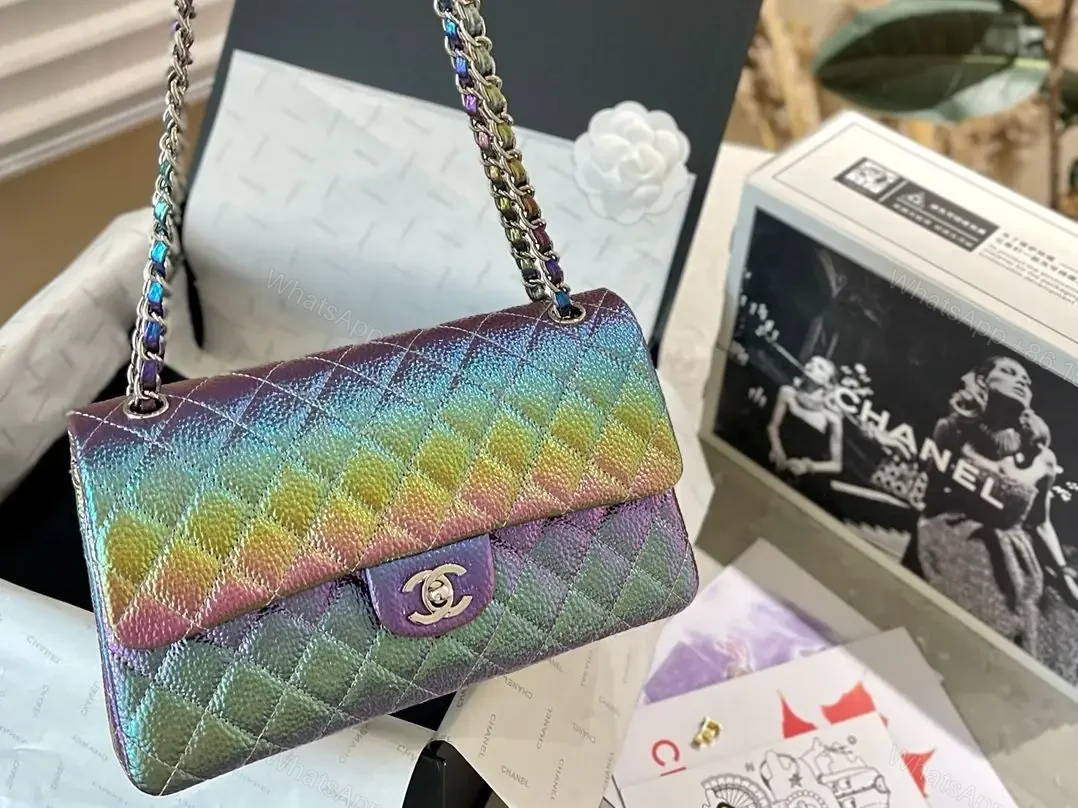 CHANEL — view 1