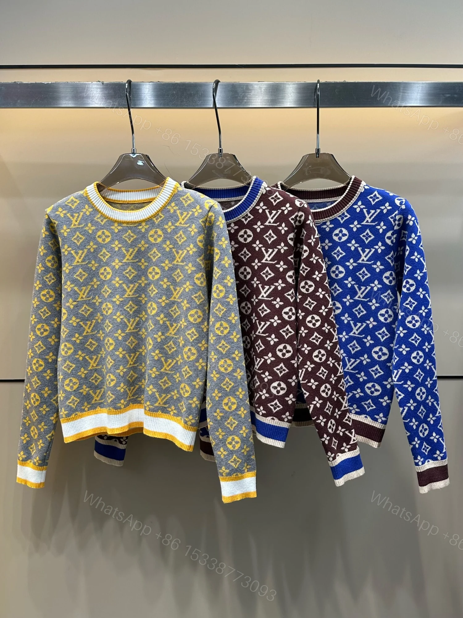 LV 一比一 女士針織毛衣 經典老花圖案 藍色圓領款 — view 1