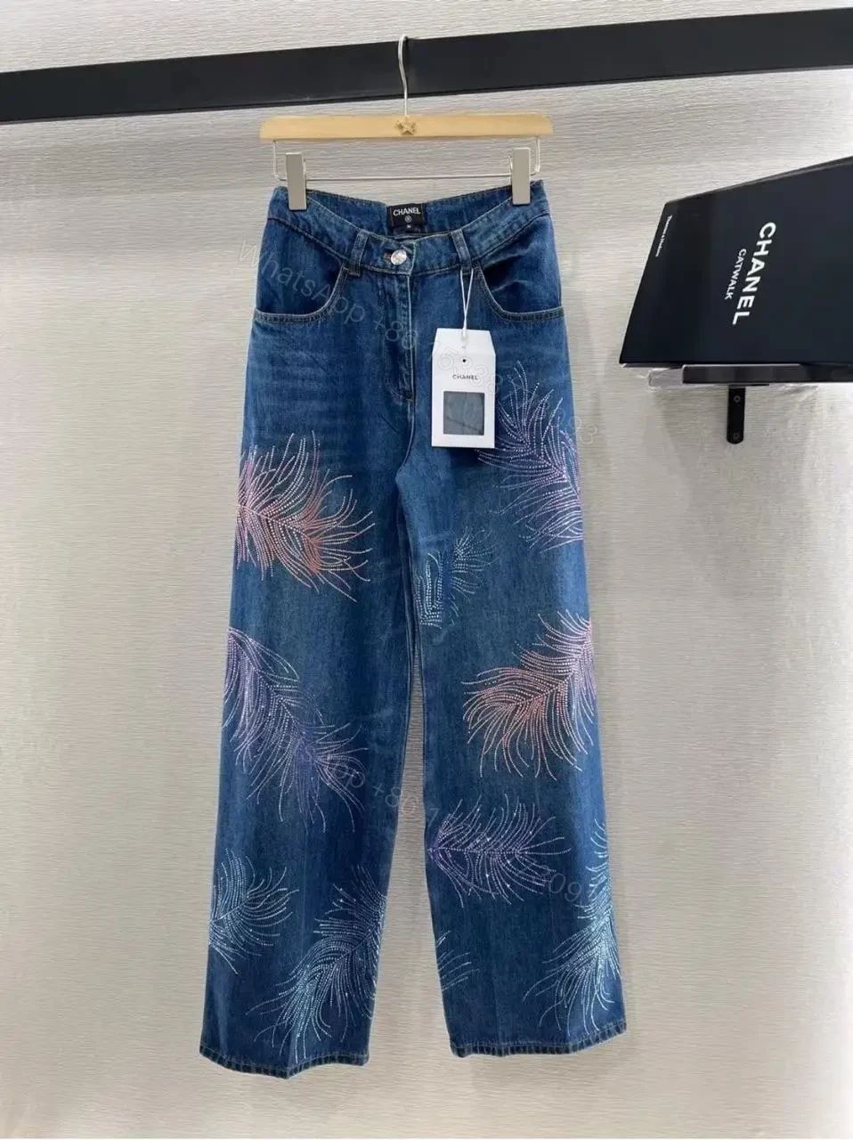 CHANEL — view 1