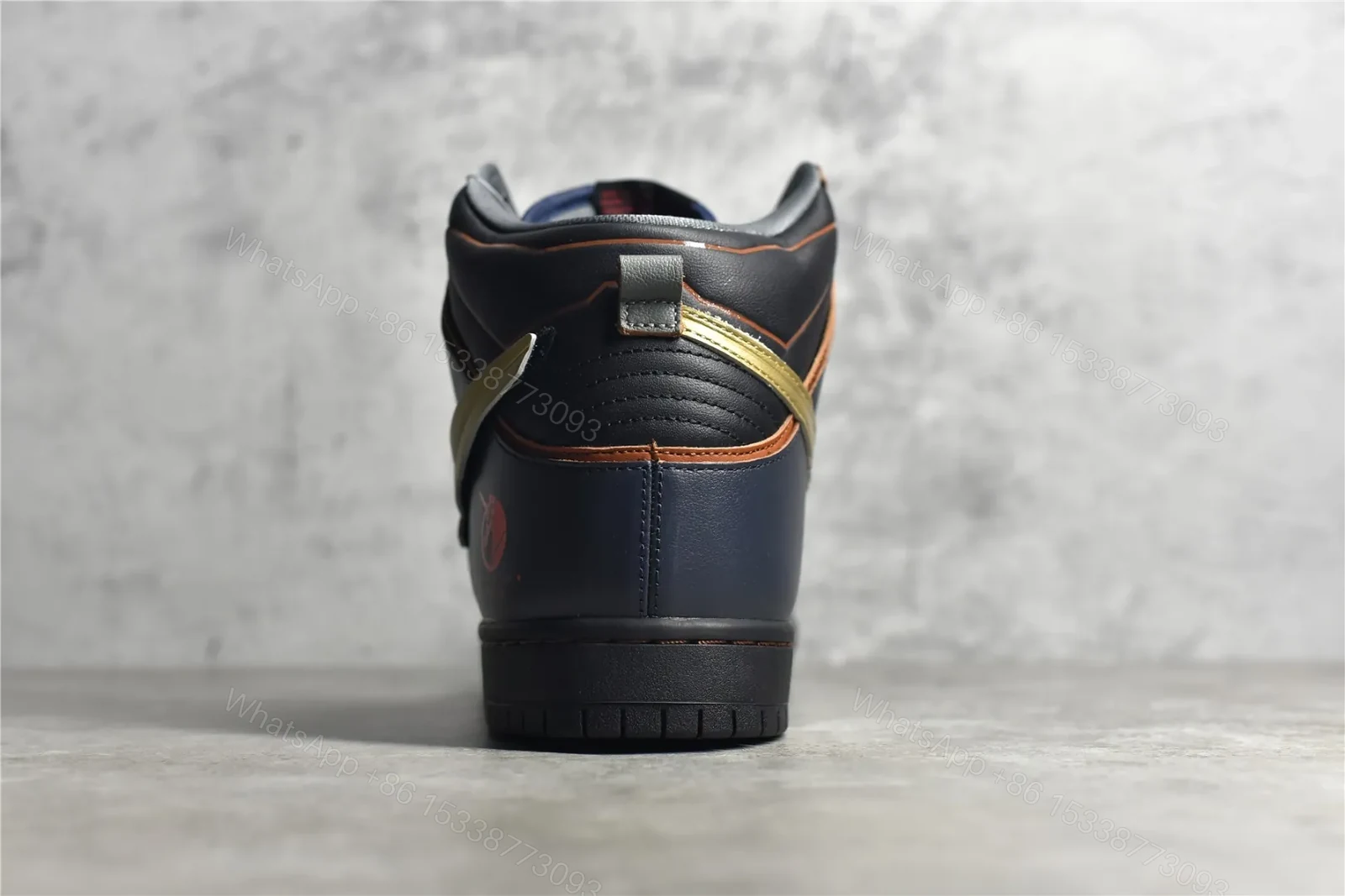 View 7 of DUNK SB HIGH RX-0 UNICORN GUNDAM 02 BANSHEE
