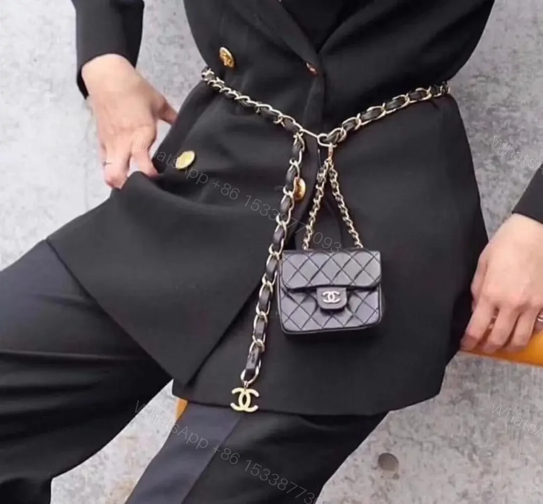 CHANEL — view 1