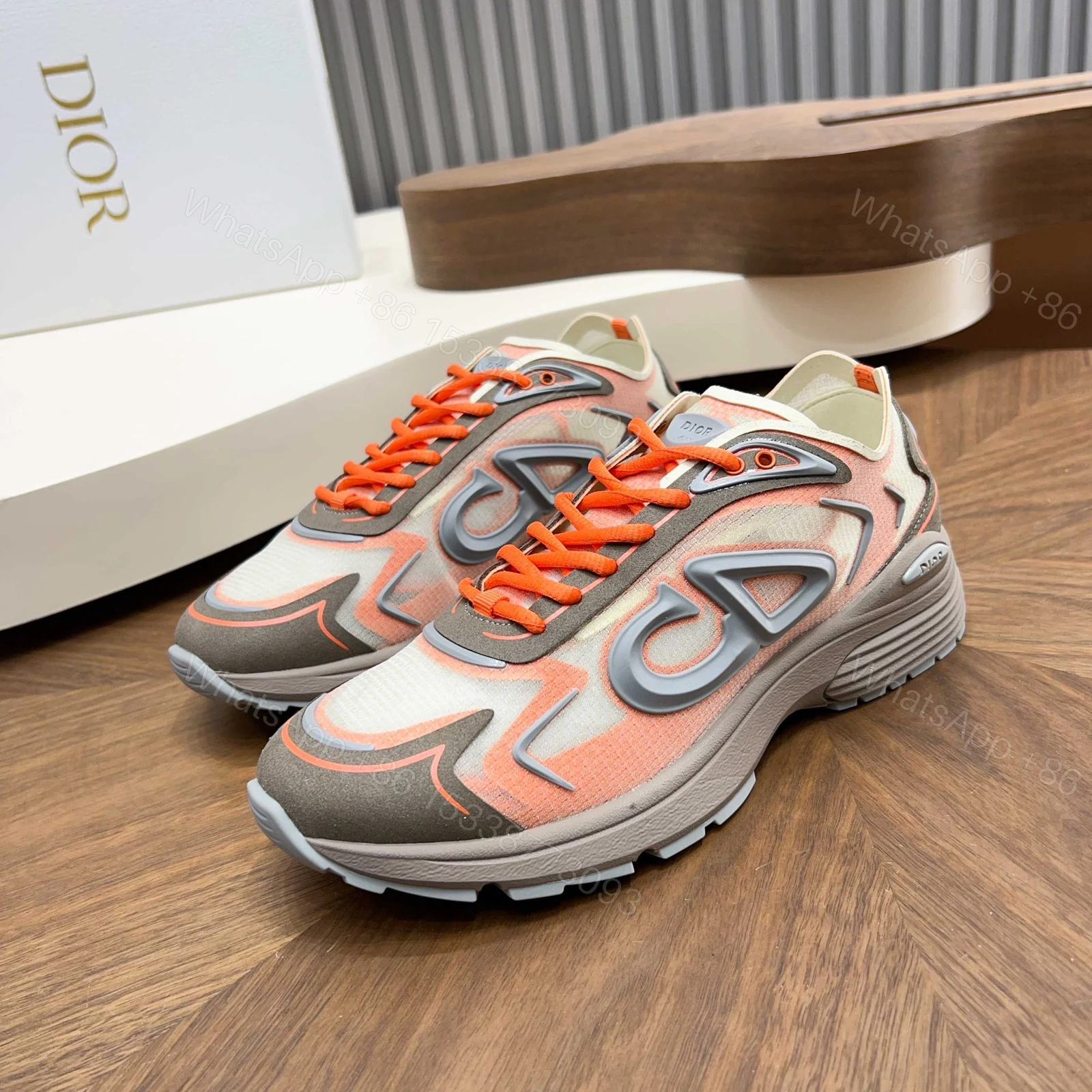 高仿 Dior B30 橘灰配色運動鞋 男款輕量網布跑鞋 活力街頭百搭款 — view 1
