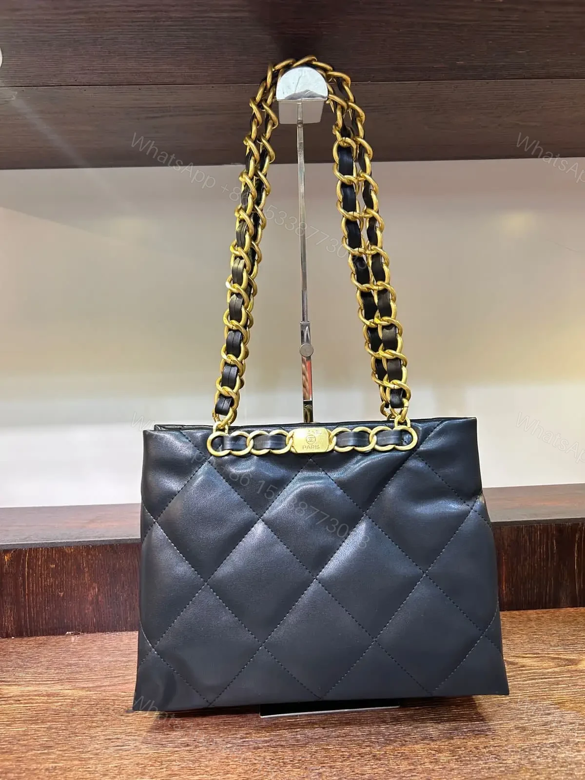 CHANEL — view 1