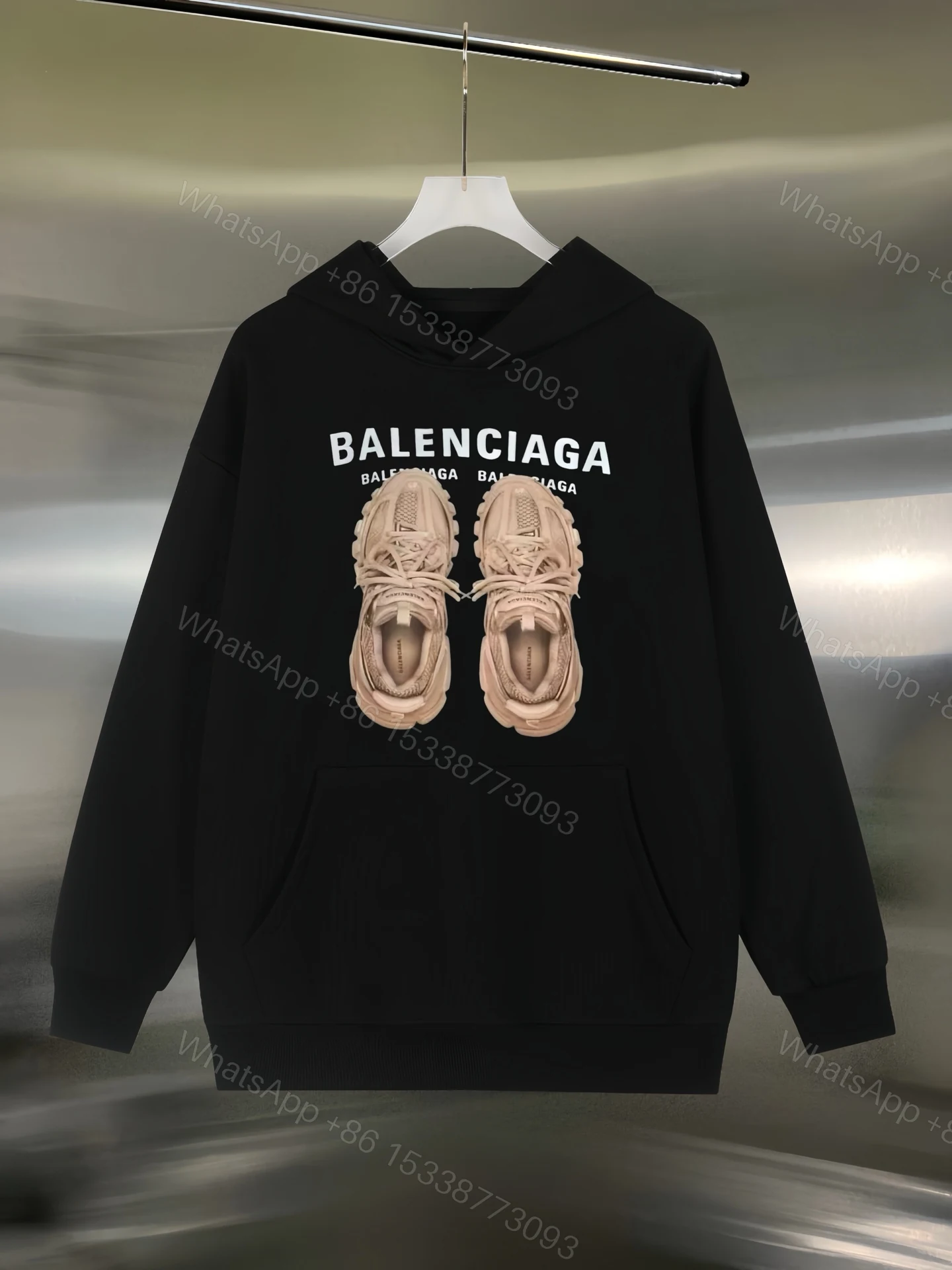 BalenciagaA貨連帽衛衣黑色潮流鞋圖案設計男士街頭風格 — view 1