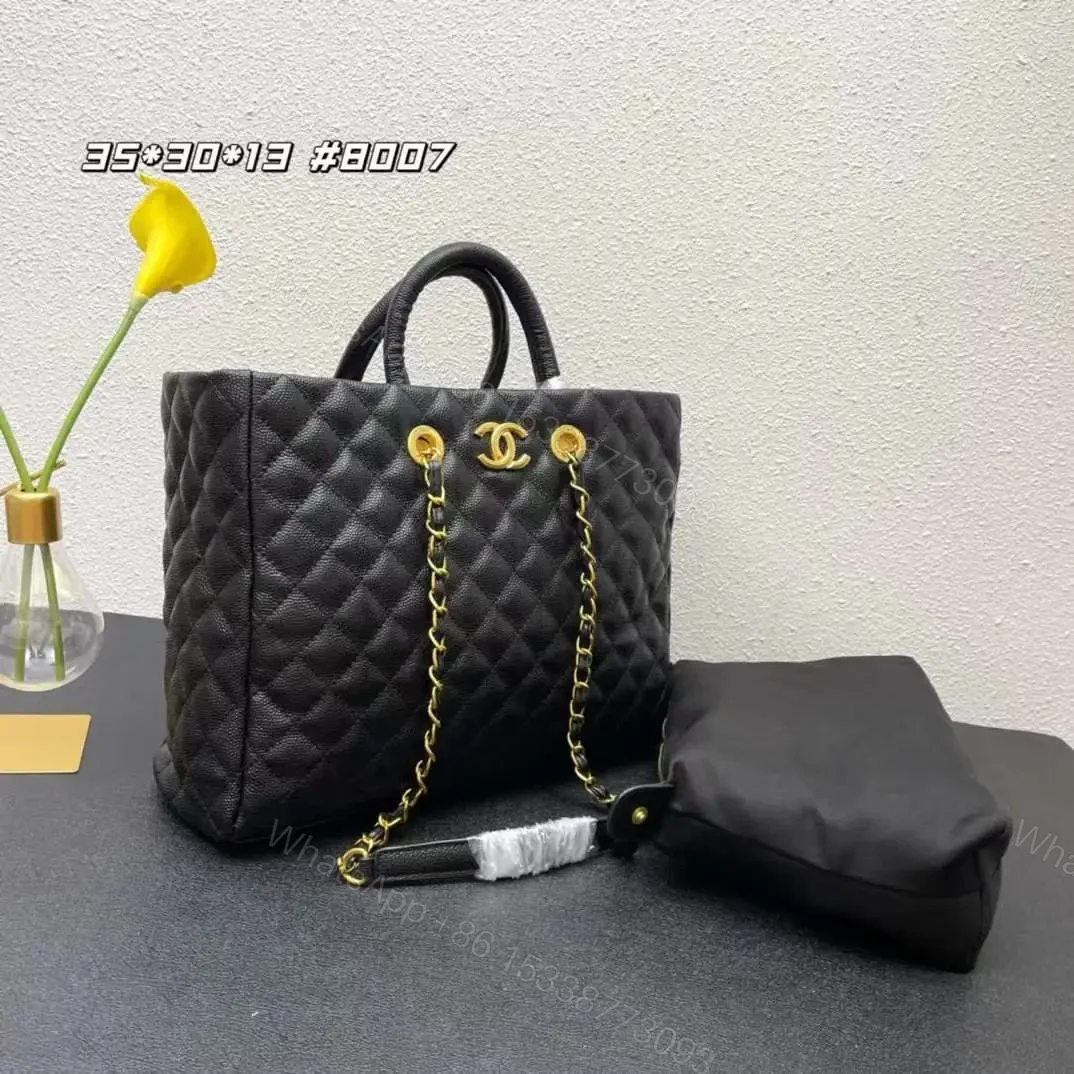 CHANEL — view 1