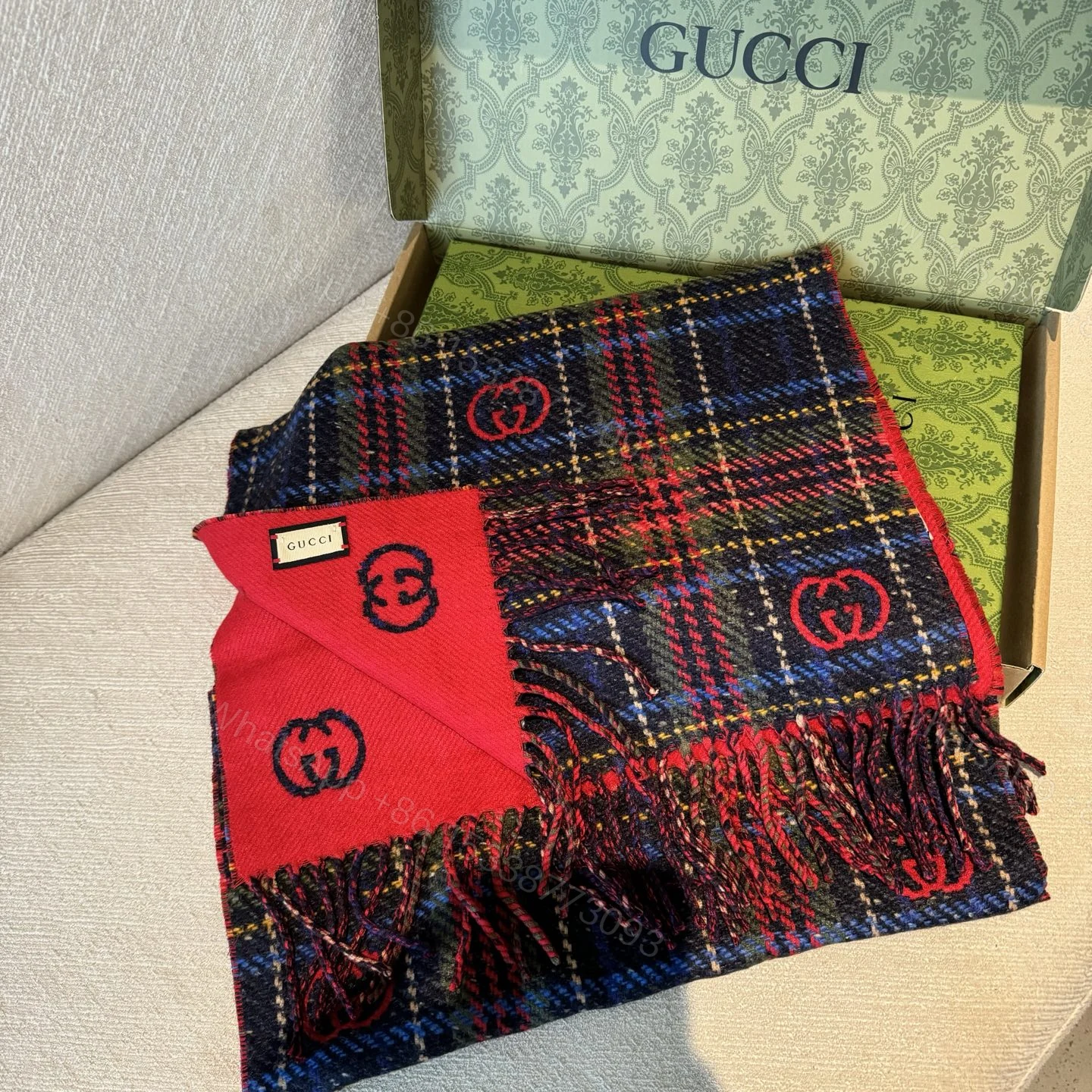 Gucci 高仿格紋圍巾 紅藍GG提花設計 秋冬吸睛款 — view 1