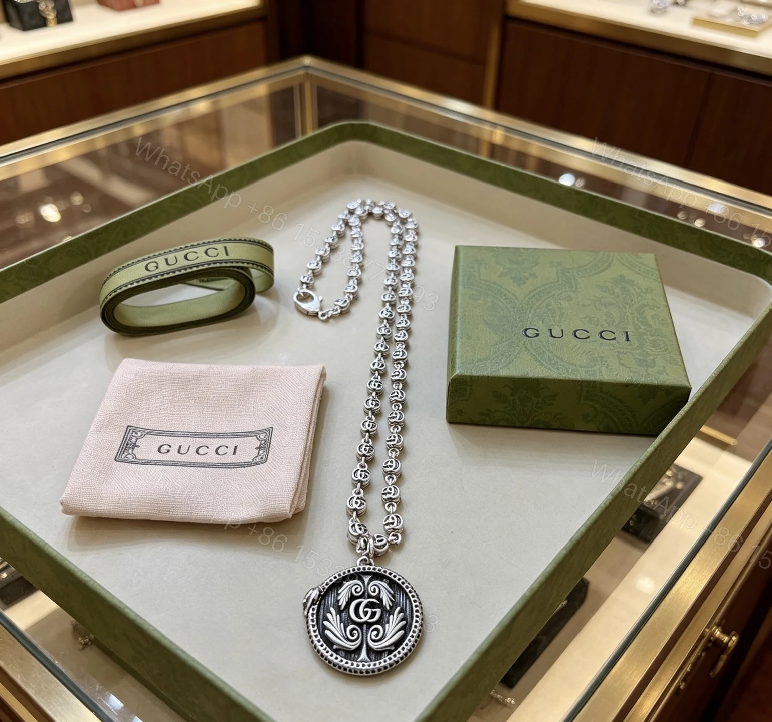 Gucci高仿雙G長鏈項鍊 復古圓牌吊墜設計 — view 1