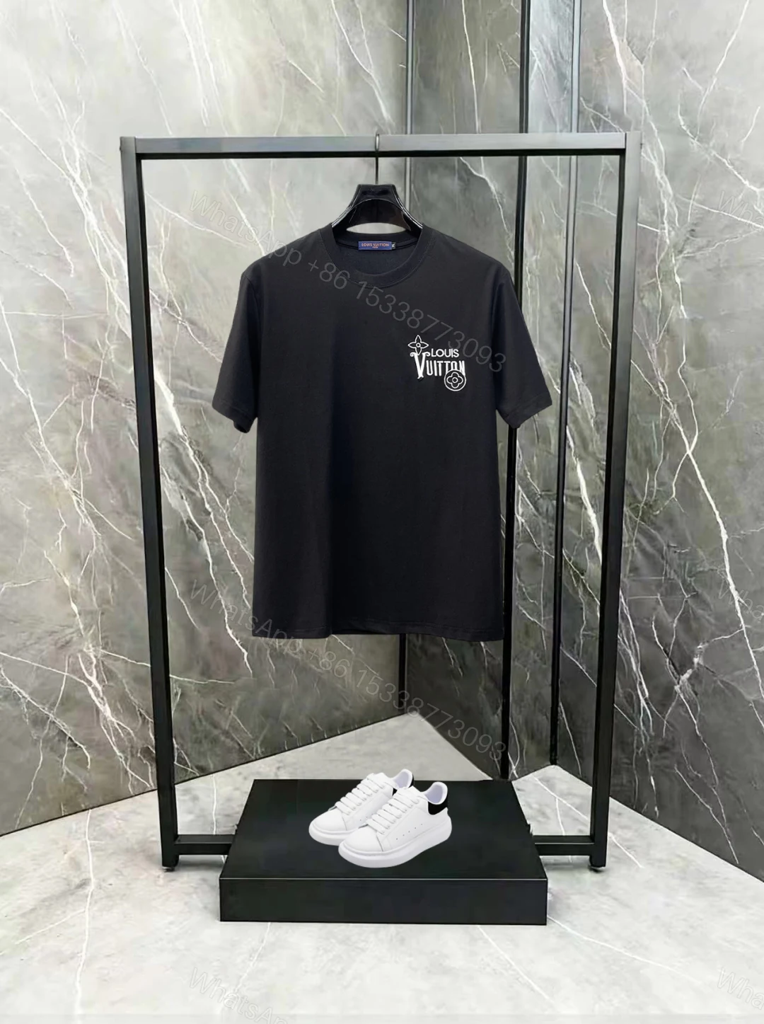 LV 高仿男款 花紋Logo短袖T恤 極簡潮流風 — view 1