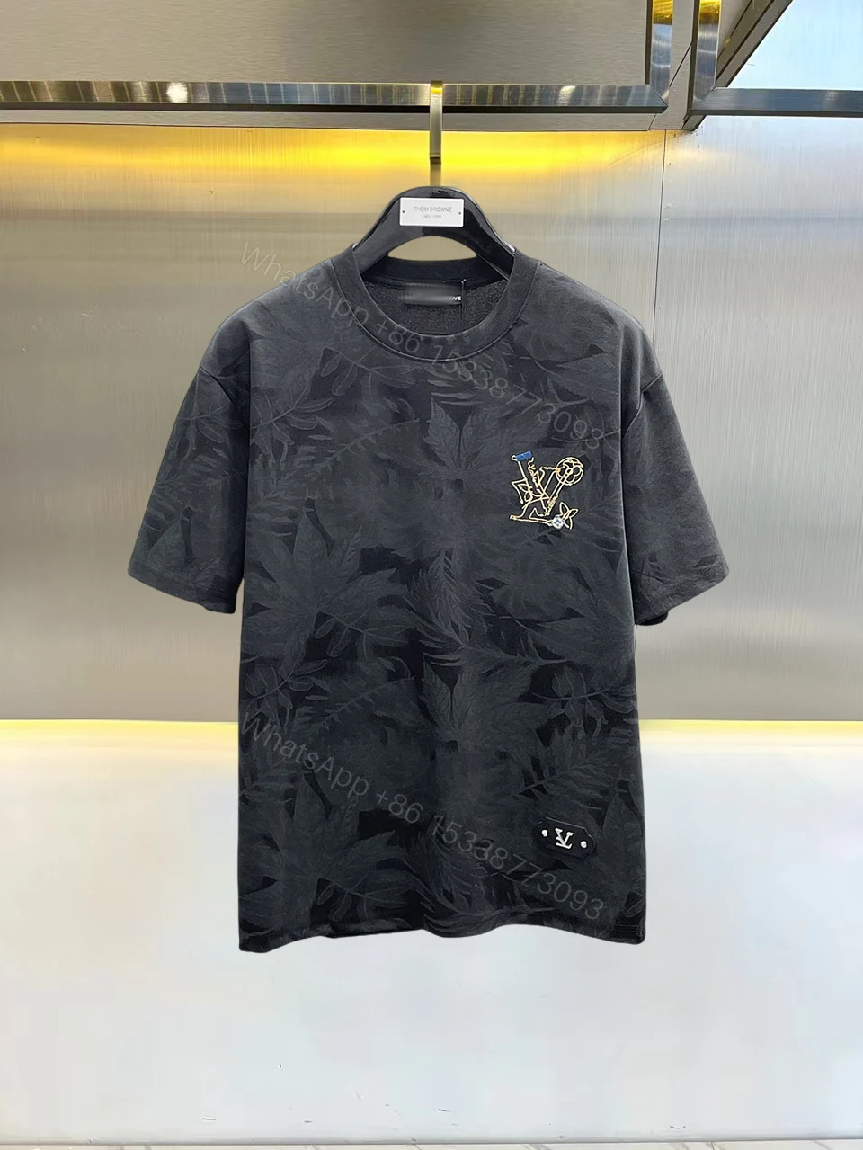 LV 原單大LOGO刺繡短袖T恤 黑色簡約百搭款 — view 1