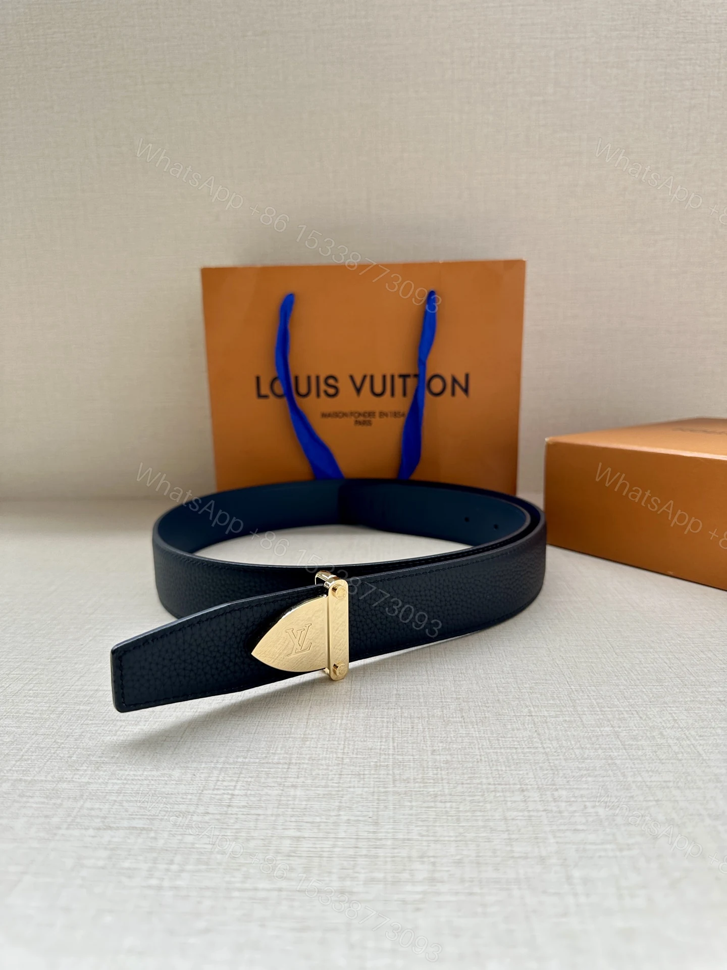 LV 高仿男士皮帶 金扣簡約百搭款 — view 1