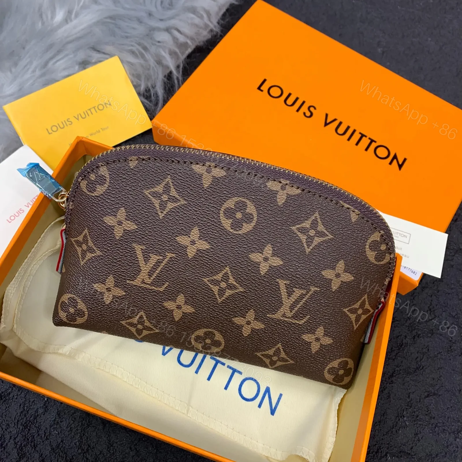 LOUIS VUITTON — view 1