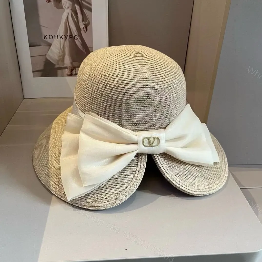 VALENTINO — view 1